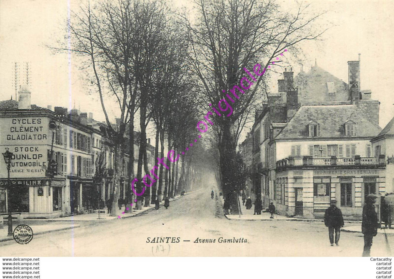 17.  SAINTES .  Avenue Gambetta . - Saintes