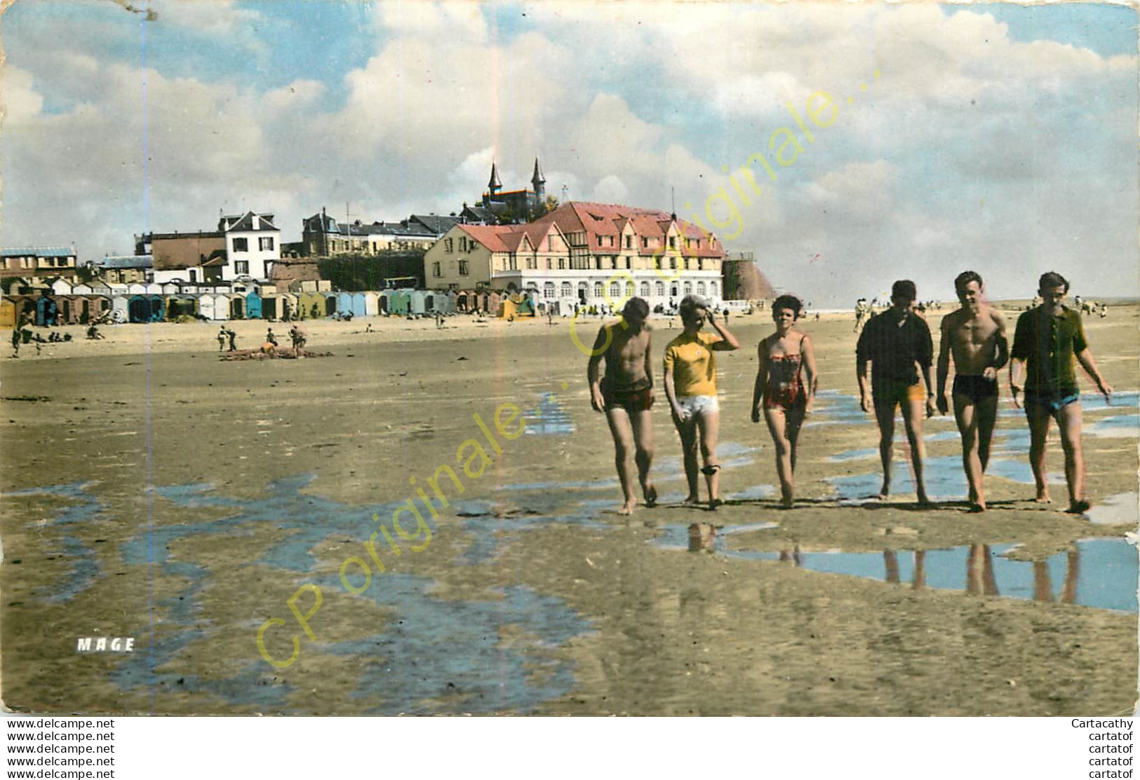 80. LE CROTOY PLAGE .  La Caravelle Et Les Tourelles Vue De Chenal . - Le Crotoy