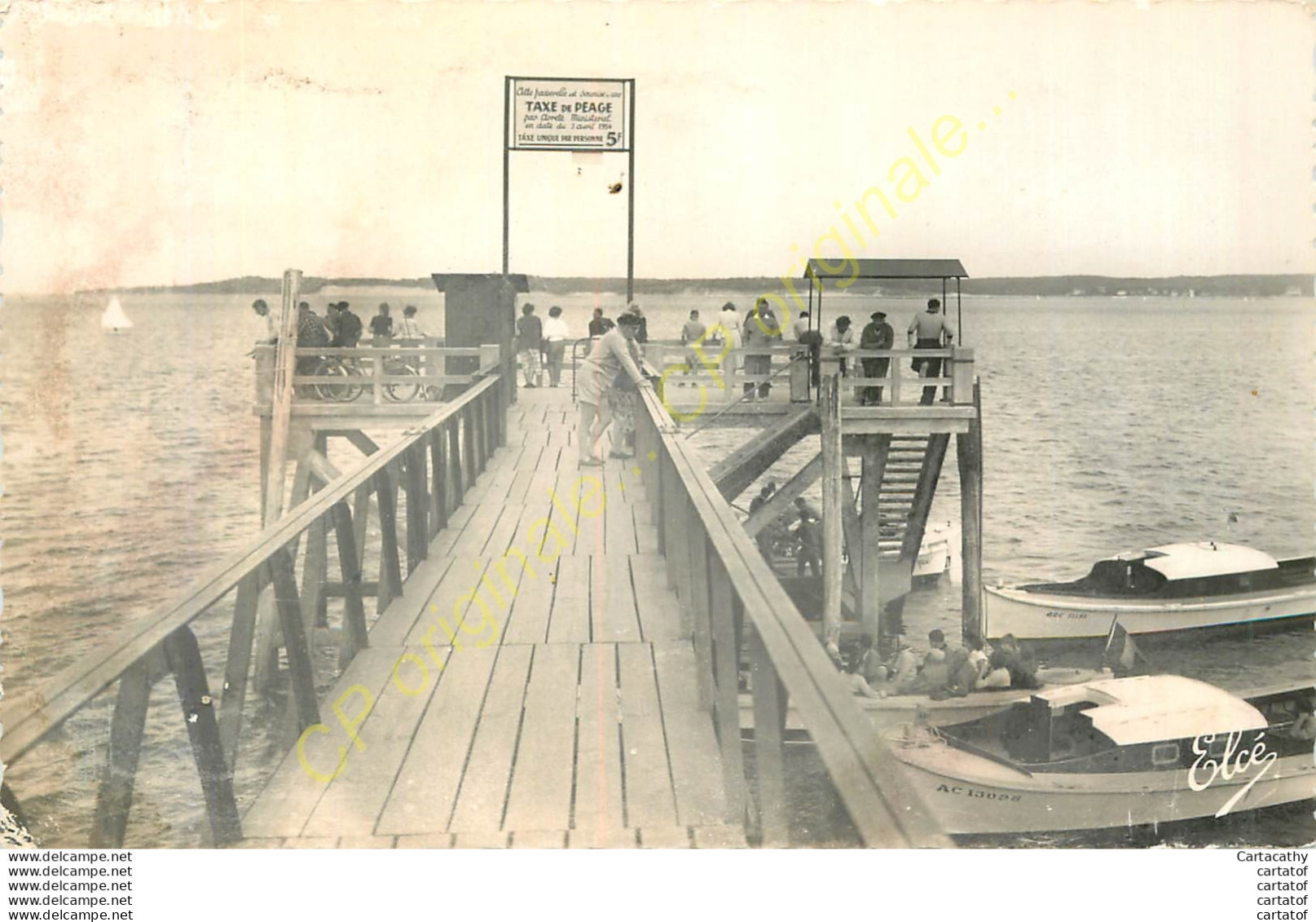 33.  LE CAP FERRET . Le Débarcadère .  BASSIN D'ARCACHON . - Autres & Non Classés