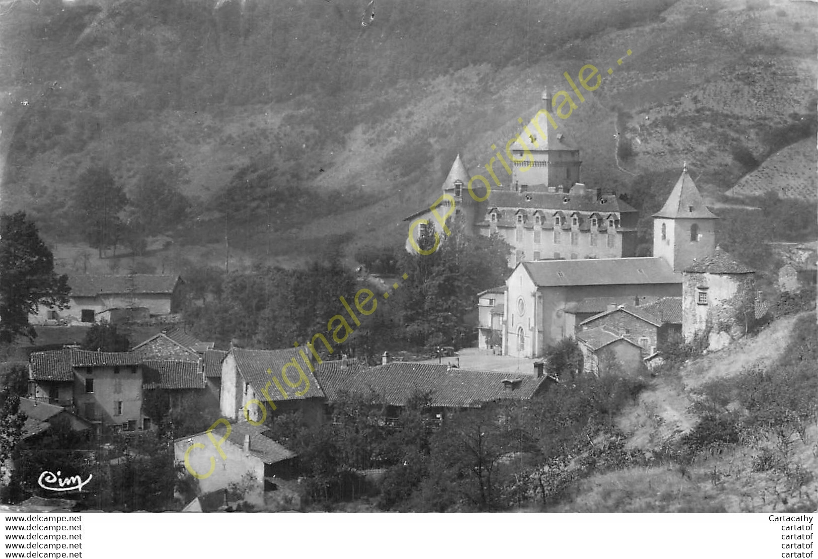 12.  BOUILLAC . Vue Générale Ancien Château Et Eglise . - Sonstige & Ohne Zuordnung