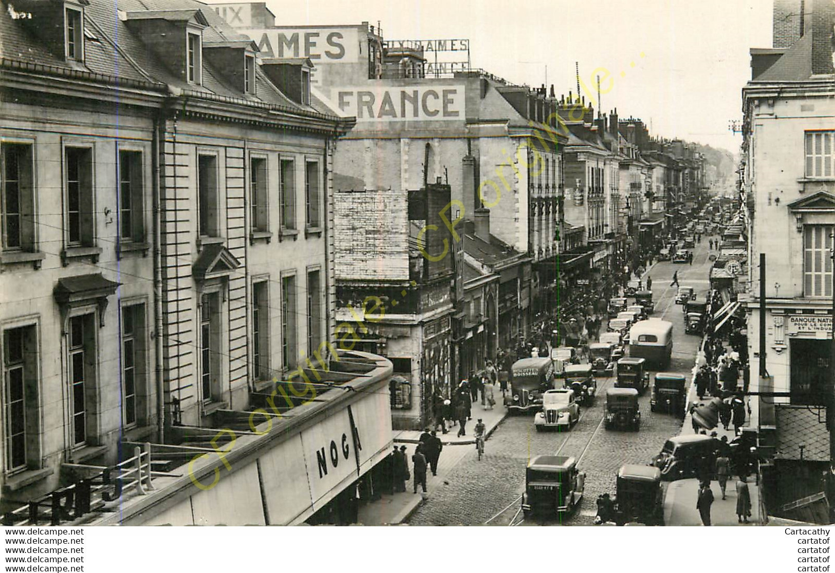 37.  TOURS .  La Rue Nationale . Ancienne Rue Royale . - Tours