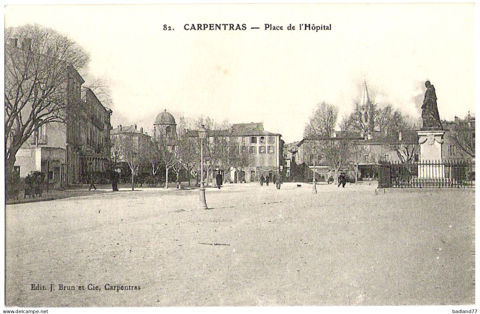 84 - CARPENTRAS - Place De L Hôpital   - Carpentras