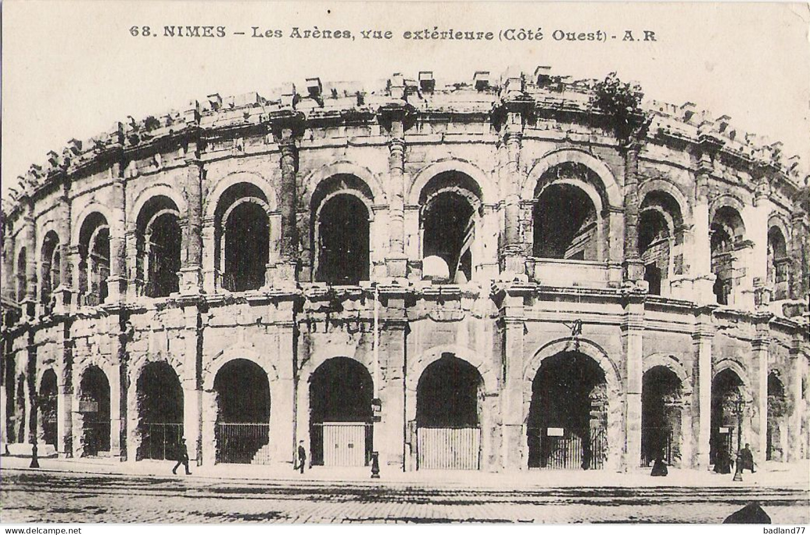 30 - NIMES - Les Arènes, Vue Côté Extérieur - Nîmes