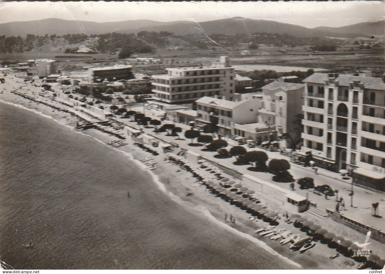 83 - Le Lavandou  -  Le Boulevard, Front De Mer - Le Lavandou