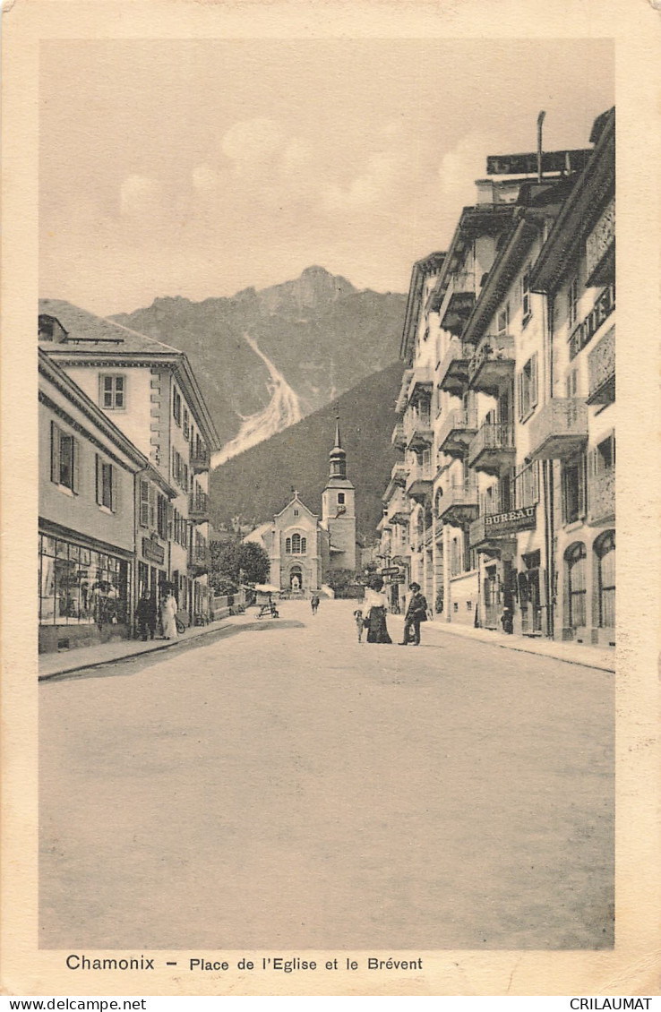 74-CHAMONIX PLACE DE L EGLISE ET LE BREVENT-N°T5269-C/0051 - Chamonix-Mont-Blanc