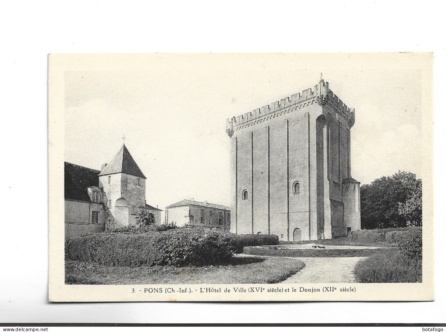 CPA DPT 17 PONS,  HOTEL DE VILLE   ET DONJON - Pons