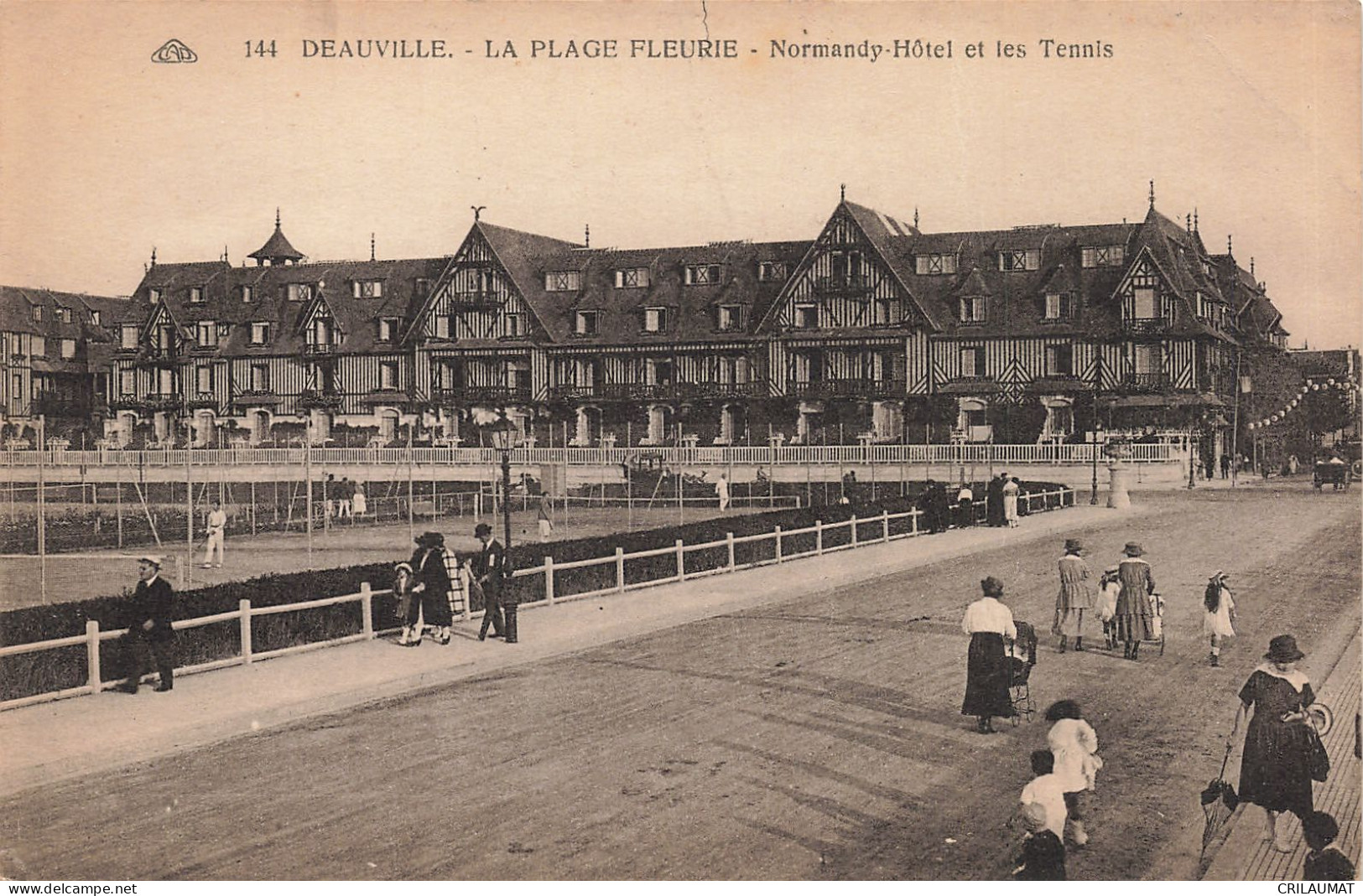 14-DEAUVILLE LA PLAGE FLEURIE-N°T5275-H/0023 - Deauville