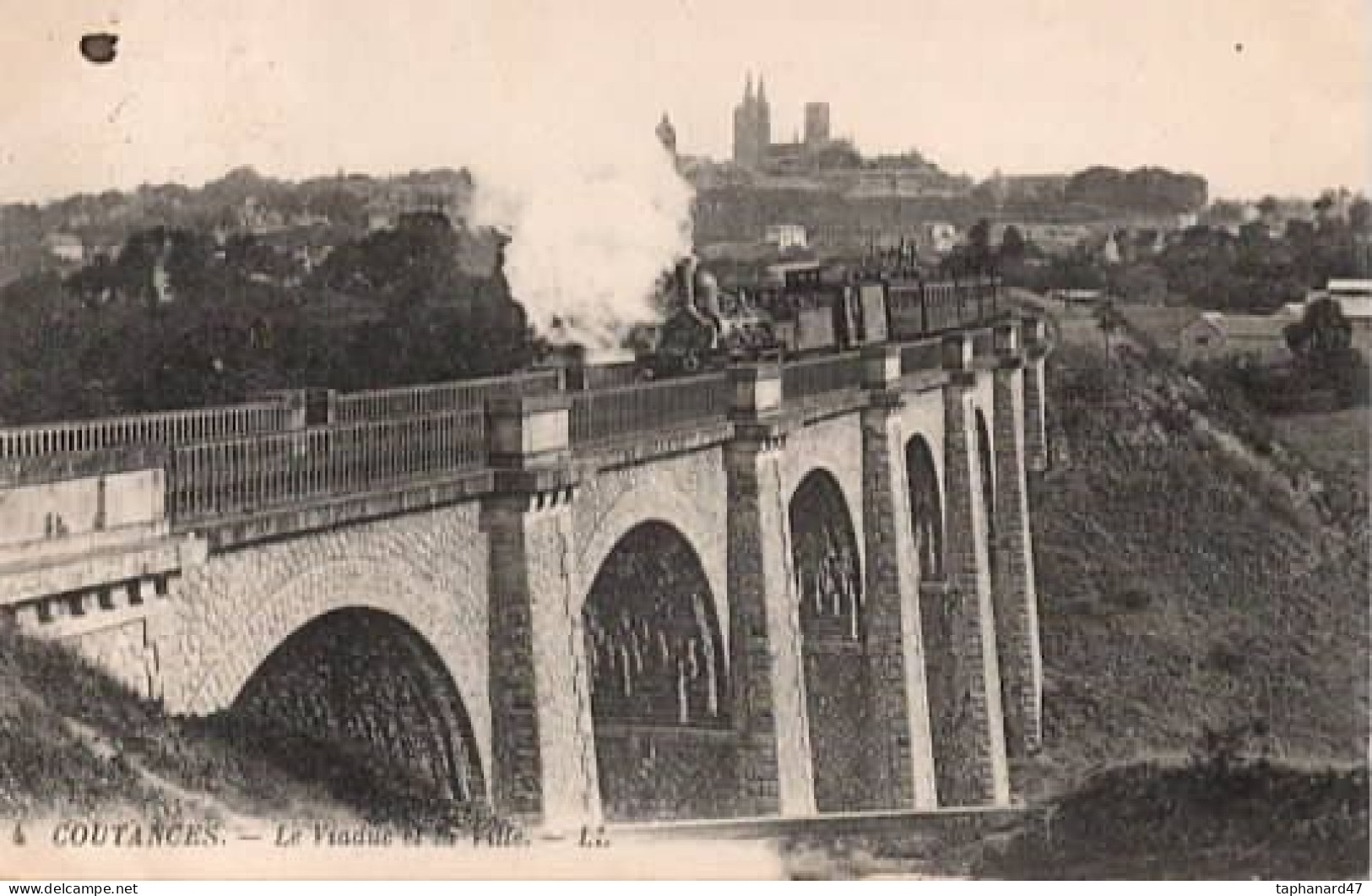 . 50 . COUTANCES . Le Viaduc De La Ville . Train . - Coutances