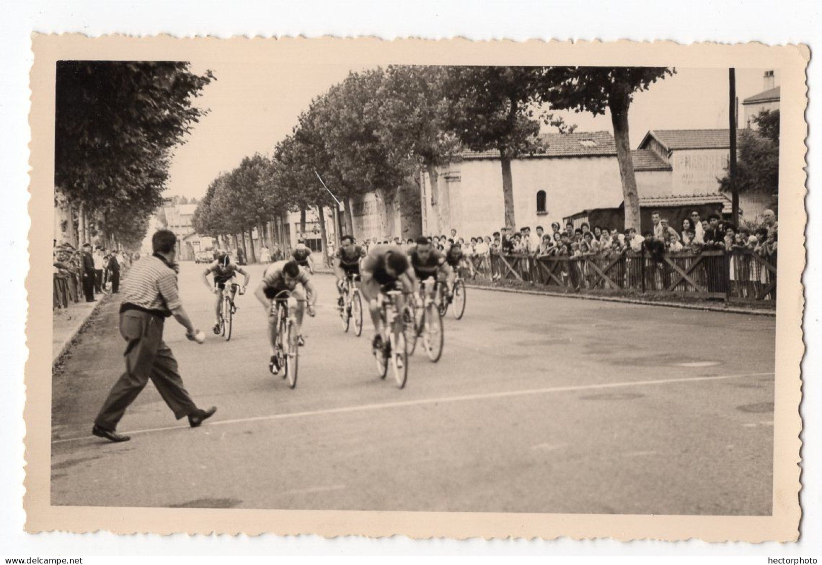 Snapshot Course Velo Cyclisme Coureur Finish Arrivée  50s 60s à Situer Identifier - Wielrennen