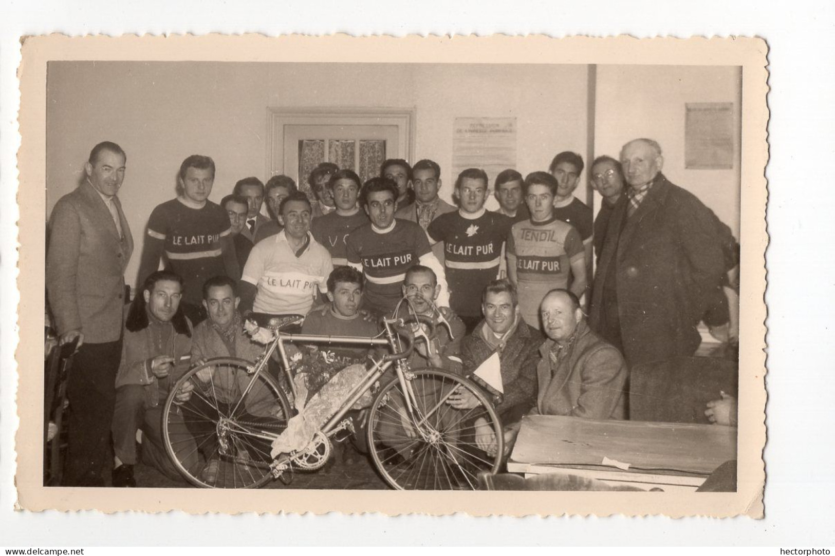 Snapshot Course Velo Cyclisme Coureur  50s 60s à Situer Identifier Pub Le Lait Pur Maillot - Radsport