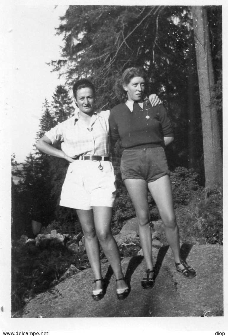 Photo Vintage Paris Snap Shop - Lesbien Int Short Sexy  - Anonyme Personen