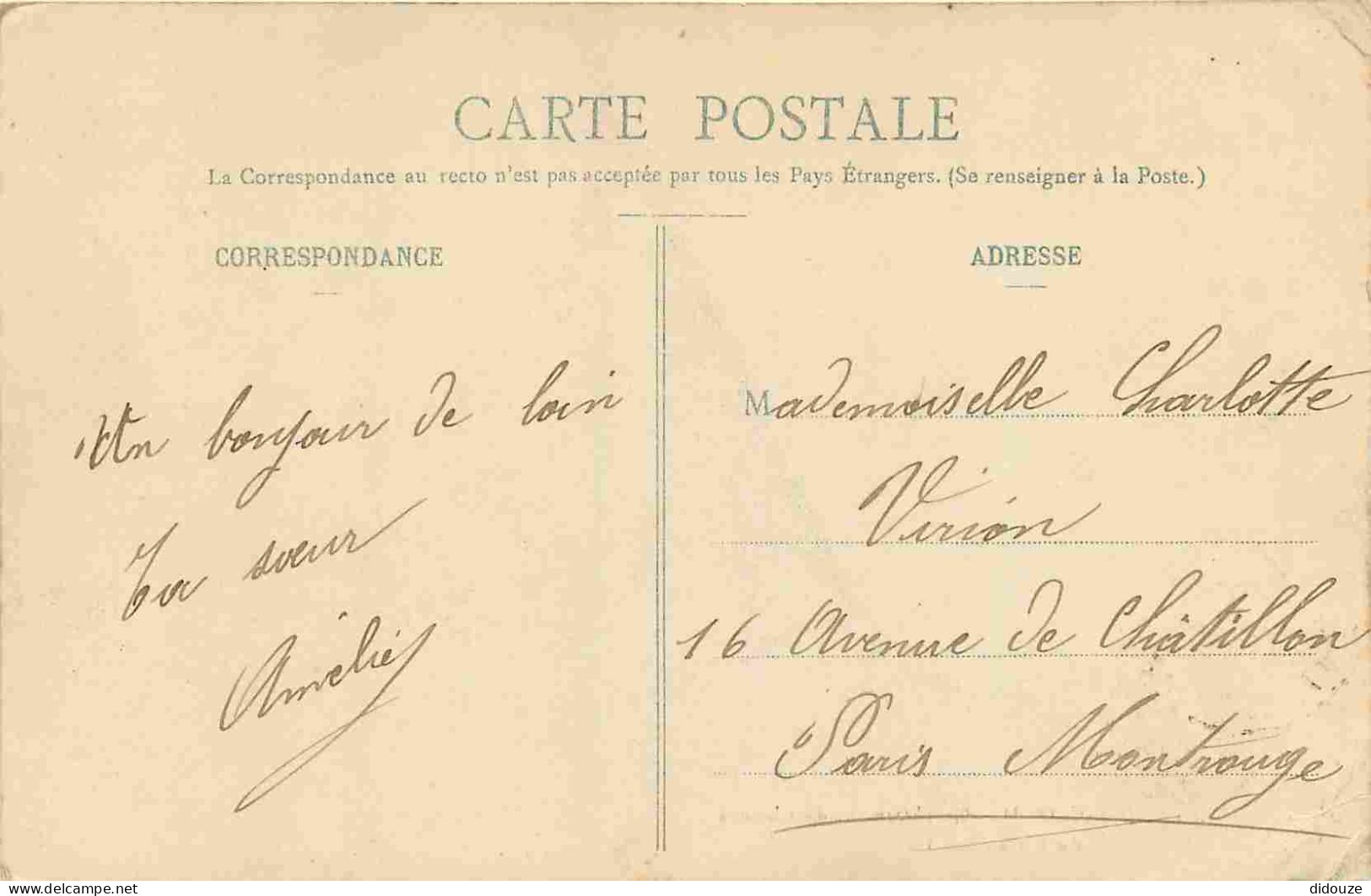 92 - Saint Cloud - Emplacement Du Château - Allée Du Fer à Cheval - Animée - CPA - Oblitération Ronde De 1909 - Etat Pli - Saint Cloud