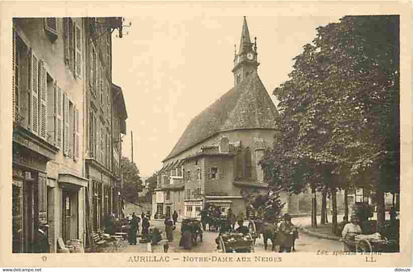 15 - Aurillac - Notre Dame Aux Neiges - Animée - Etat Léger Pli Visible - CPA - Voir Scans Recto-Verso - Aurillac