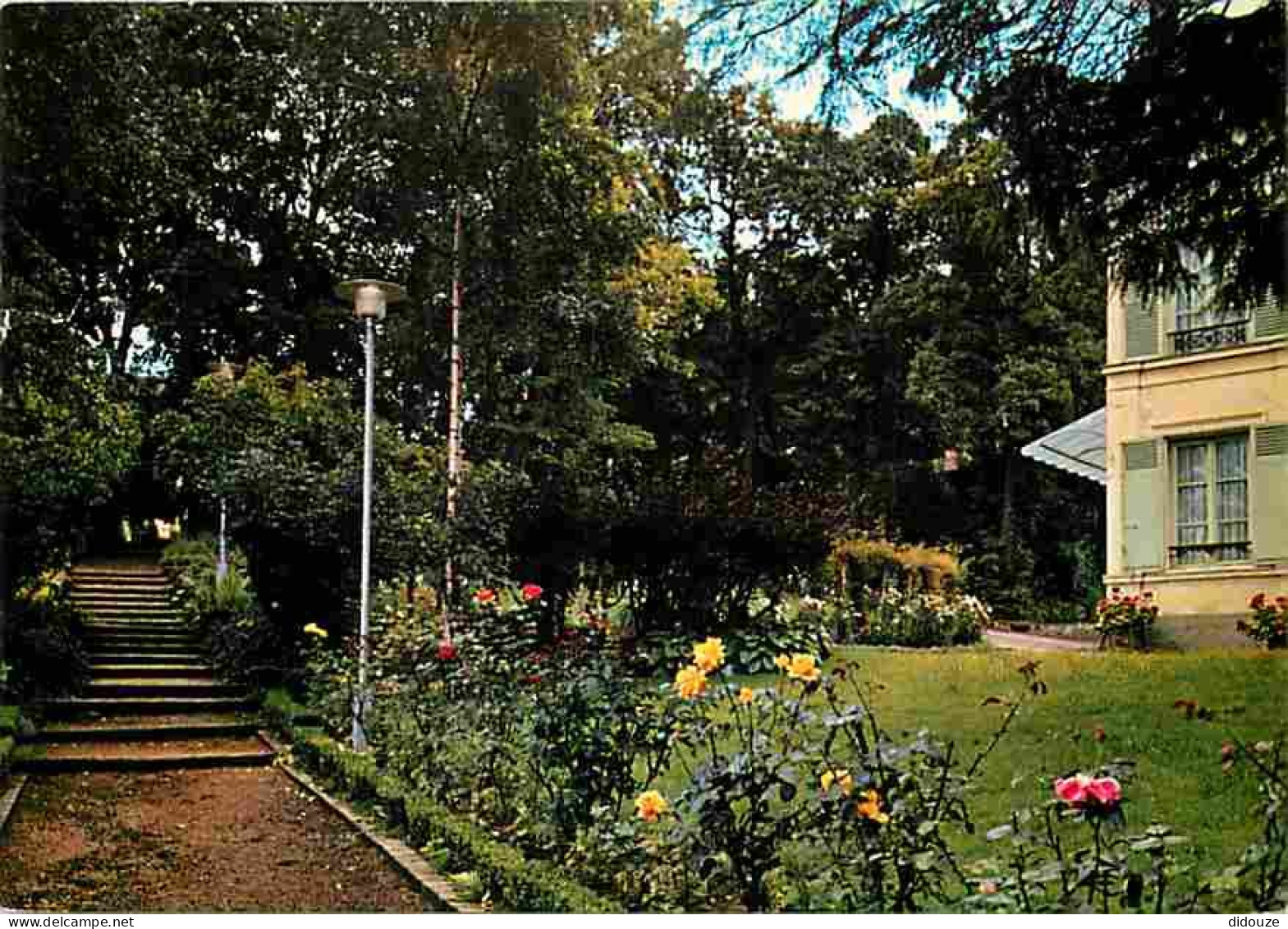 92 - Clamart - Ermitage Notre Dame Du Sacré-Coeur - Maison De Convalescence - Jardin - Fleurs - CPM - Voir Scans Recto-V - Clamart