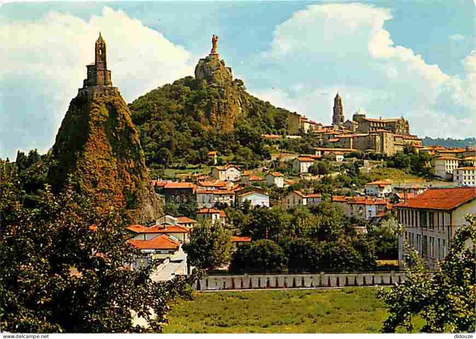 43 - Le Puy En Velay - Vue Générale - Rocher Saint Michel - Rocher Corneille - Cathédrale - Carte Neuve - CPM - Voir Sca - Le Puy En Velay