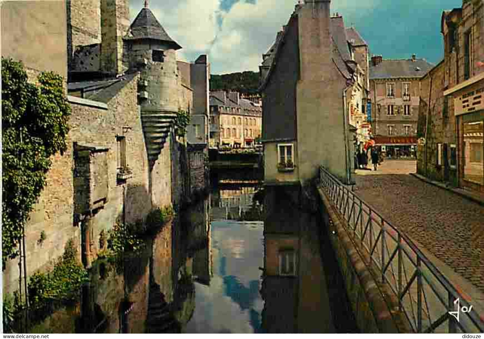 29 - Quimper - Echauguette En Encorbellement Au Dessus Du Stéir Témoin Des Fortifications - Flamme Postale - Voir Scans  - Quimper