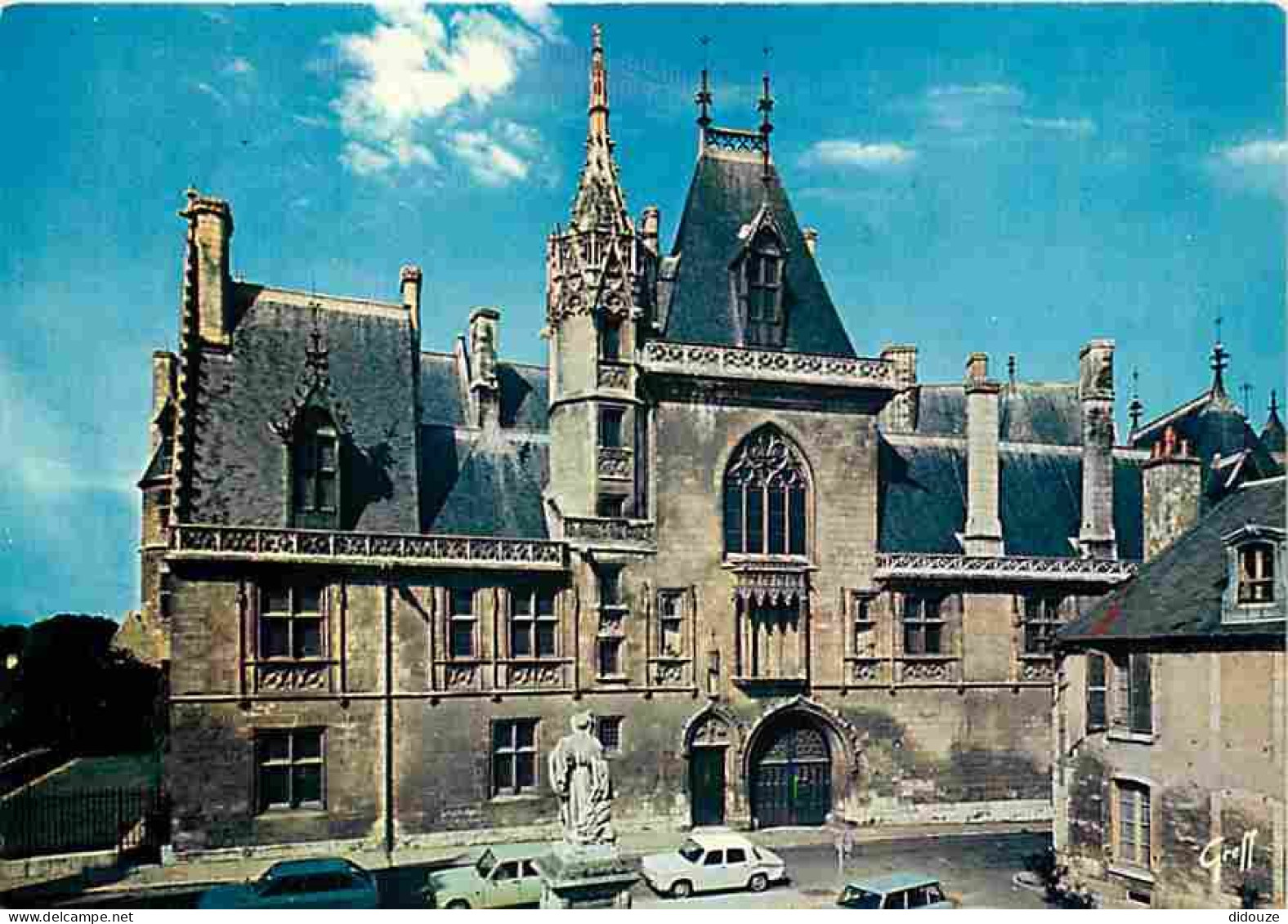 18 - Bourges - Le Palais Jacques Coeur - La Statue De Jacques Coeur - Automobiles - Carte Neuve - CPM - Voir Scans Recto - Bourges