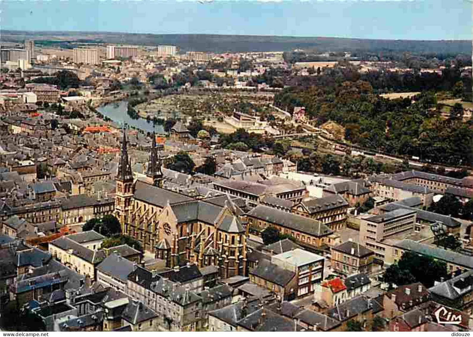 08 - Charleville Mézières - Vue Générale Aérienne - CPM - Voir Scans Recto-Verso - Charleville