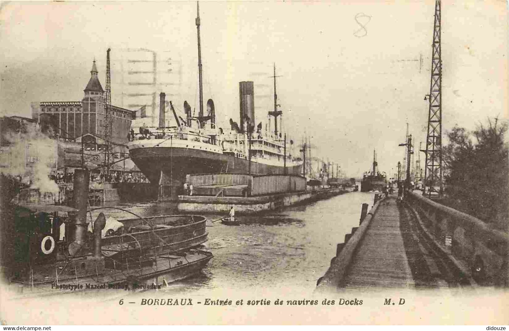 33 - Bordeaux - Entrée Et Sortie De Navires Docks - Animée - Bateaux - Correspondance - CPA - Oblitération Ronde De 1923 - Bordeaux