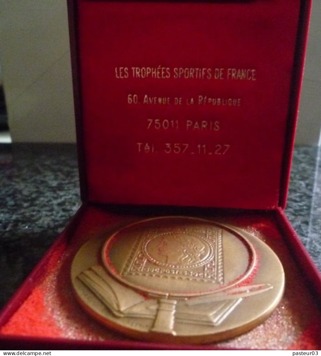 Médaille  Expo.  Philatélique Nationale Philex Jeunes Fédération Des Sociétés Philatéliques Françaises 1984 Dunkerque - Autres & Non Classés