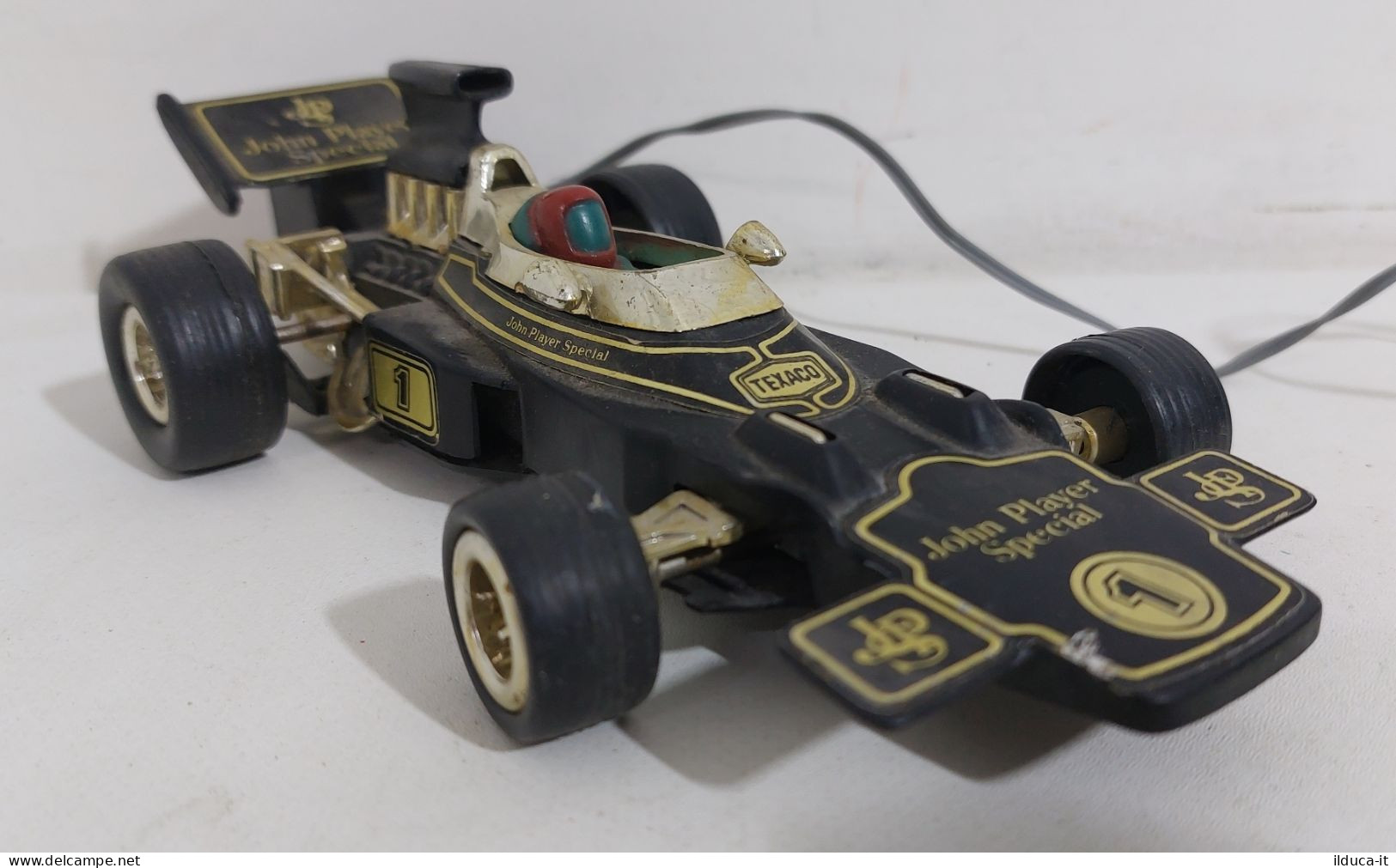 70132 Giocattolo Filoguidato - Coppia di 2 Lotus F1 John Player Special