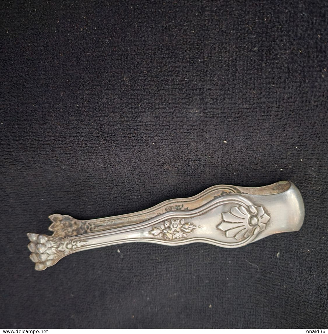 Objet Pince A Sucre En Argent Massif Poincon 99 Norvège Motif Fleurs Coquilles Pattes De Lion 43g - Zilverwerk