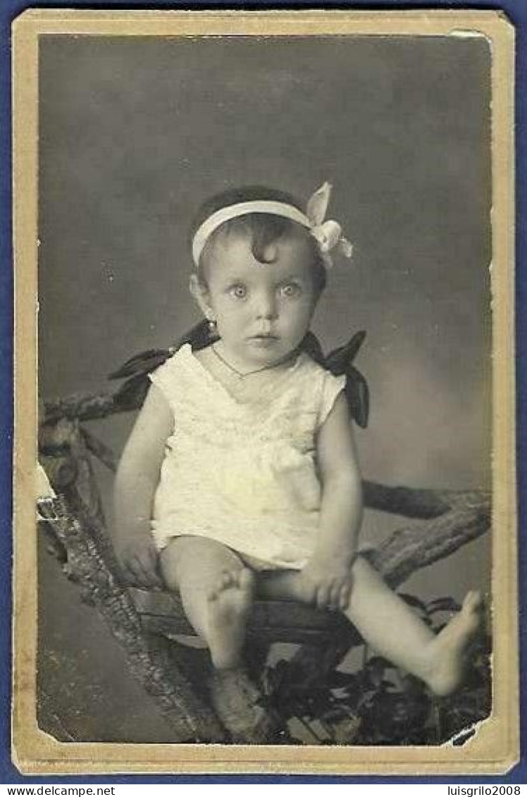 Portugal - Child Portrait. With Dedication -|- Photography - 6x9 Cm. - Oud (voor 1900)