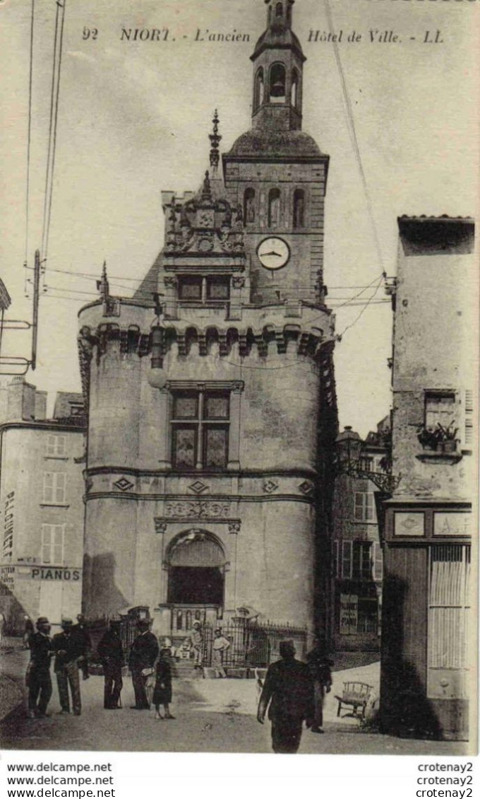 79 NIORT N°92 L'Ancien Hôtel De Ville Hommes Enfants Brouette Chien Enseigne Pianos F. Paloumet VOIR DOS - Niort