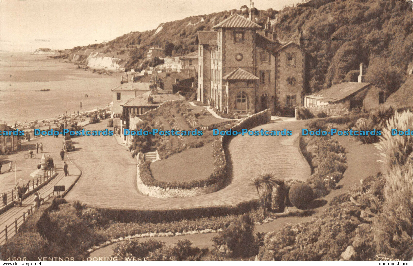 R084299 Ventnor Looking West. Nigh. No 4606. 1952 - Monde