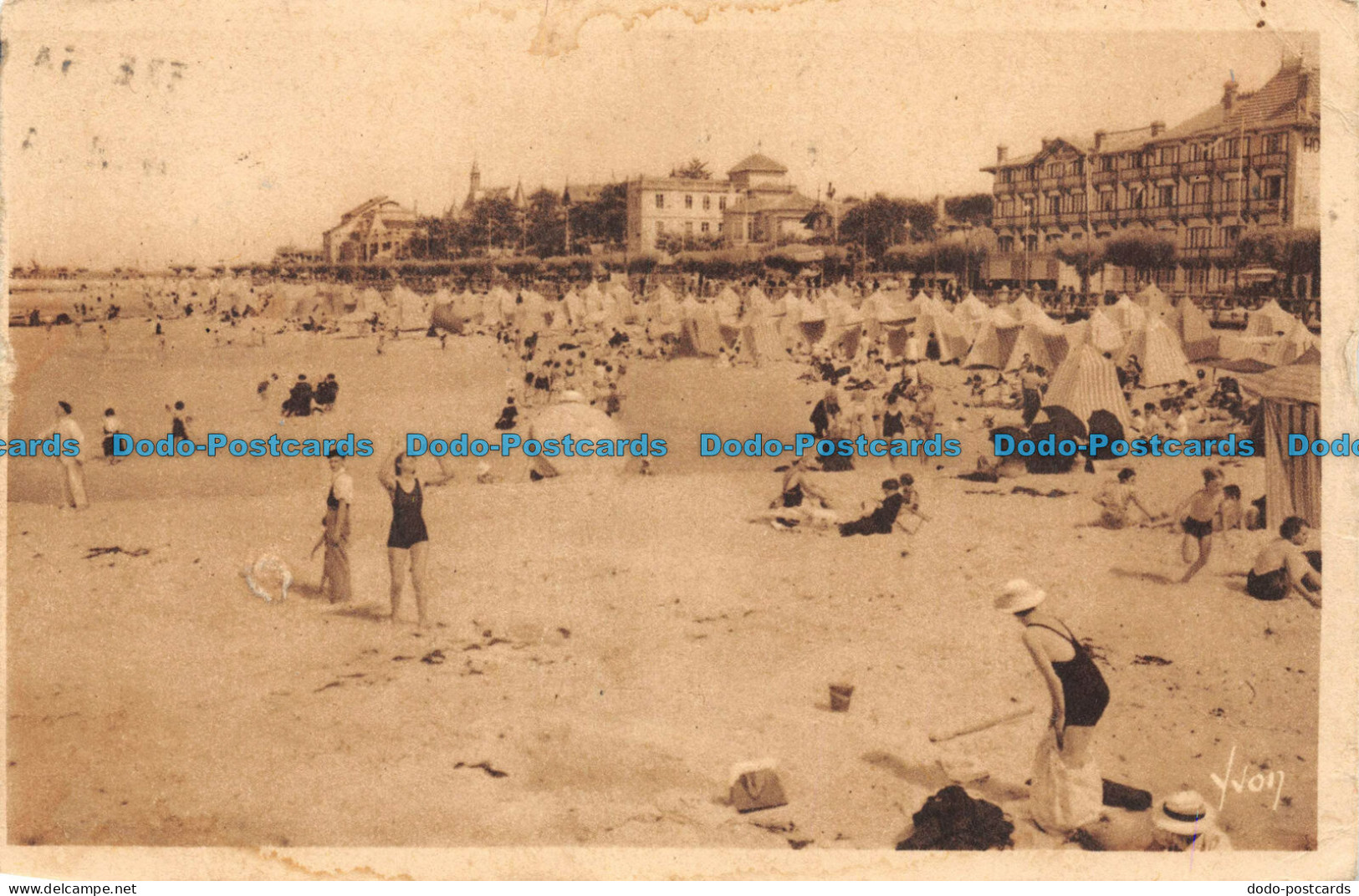 R084956 Arcachon. La Plage. Yvon - World