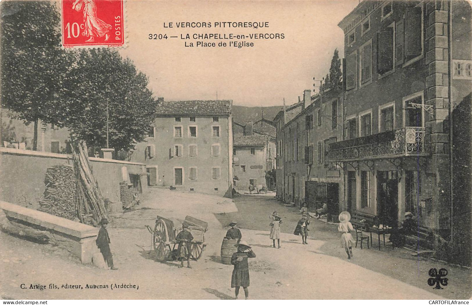 LA CHAPELLE EN VERCORS La Place De L'Eglise - Autres & Non Classés