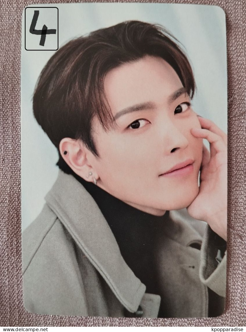 Photocard K POP Au Choix  ATEEZ 2024 Season's Greetings 8 Makes 1 Team Hong Joong - Objetos Derivados