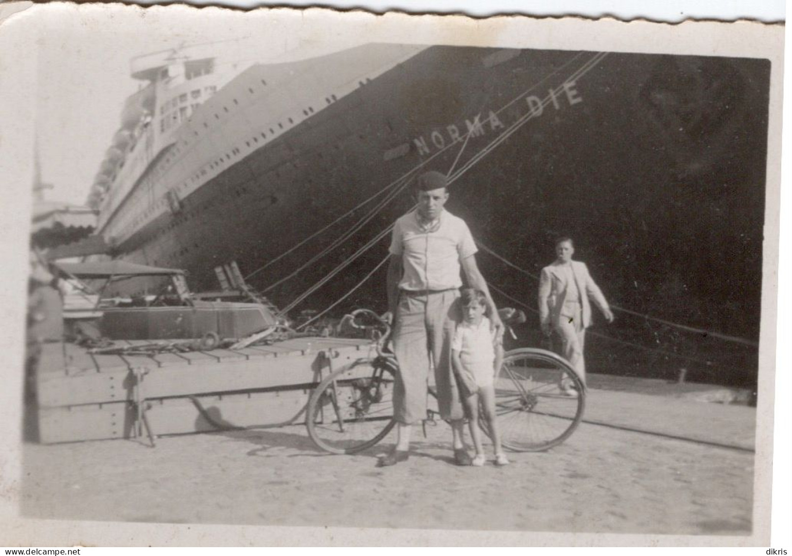 PHOTO-ORIGINALE- BATEAU - SHIP  LE PAQUEBOT NORMANDIE  AU PORT - Barche