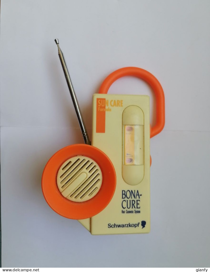 RADIO TRANSISTOR DA SPIAGGIA OMAGGIO SUN CARE SCHWARZKOPF 1990 FUNZIONANTE - Apparecchi