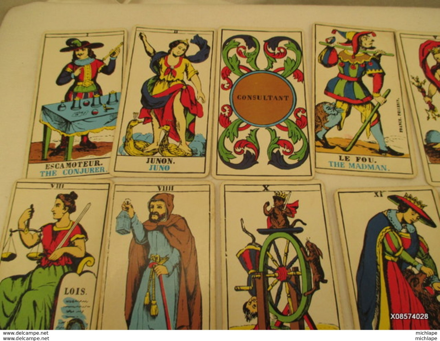 VOYANCE-CARTOMANCIE  jeu de TAROT D EPINAL 78 cartes   DIVINATOIRES de 12 cm sur 6 cm avec notice