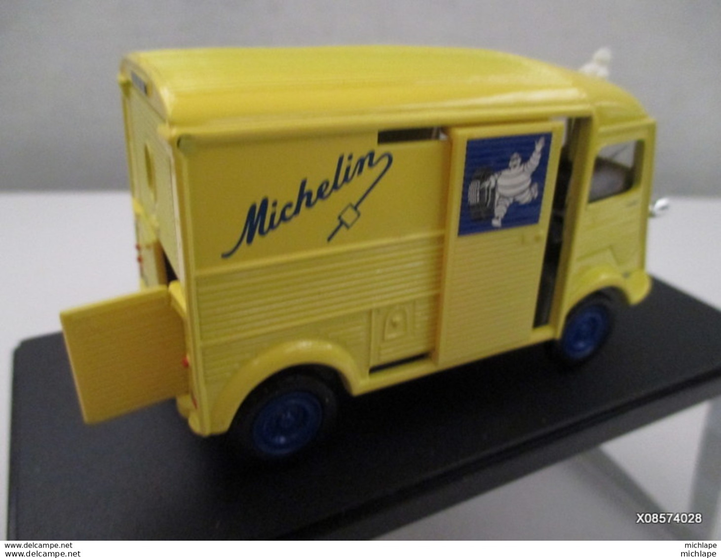 Voiture Miniature 1/43 Em Citroen H Michelin Peinture Jaune D'origine  Etat Neuf - Antikspielzeug