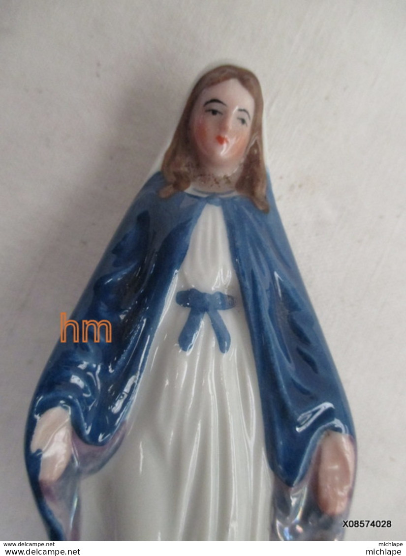 Statuette-SAINTE-VIERGE-en-porcelaine-polychrome-haut-13-cm-parfait-etat - Arte Popular