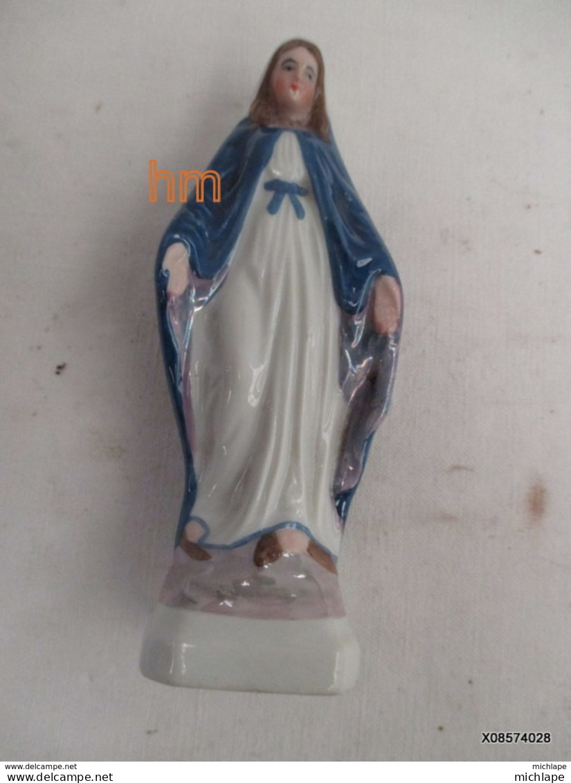 Statuette-SAINTE-VIERGE-en-porcelaine-polychrome-haut-13-cm-parfait-etat - Arte Popular