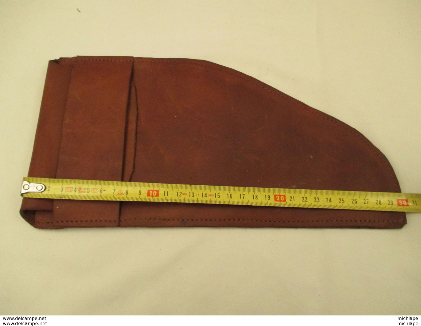 Housse - Etui - En Cuir  29 Cm  Sur 15 Cm - Le Pistolet Pour Démo  N'est Pas  A  Vendre - Armas De Colección