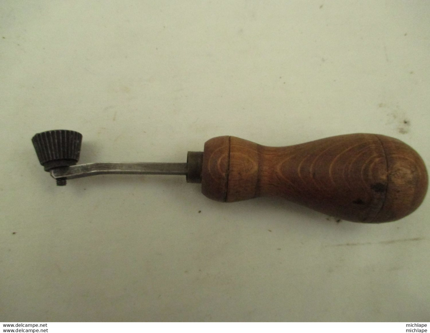 Outil Du Cuir  - Cellier  - Bourrelier -  Roulette  Crans  En Biais - Antike Werkzeuge
