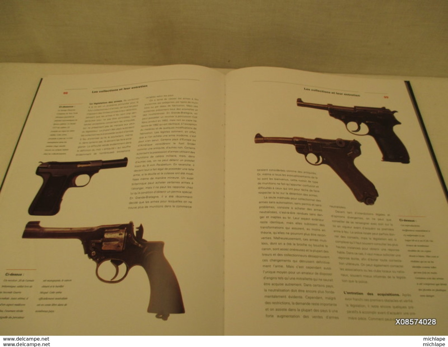 LIVRE  - les armes de poing  -  edition 1994 - format 33 cm X 24 cm - 112 pages  tres bon etat