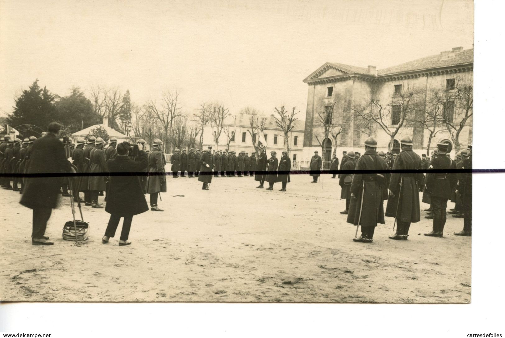 Carte Photo Militaire CPA D55 Libourne Présentation De L'escouade Aux Jeunes Soldats   Lt Col  VAILLANT - Libourne