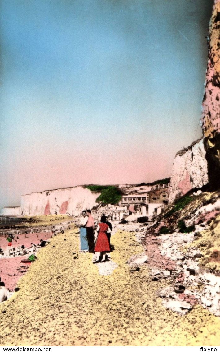 Veules Les Roses - La Plage Et La Falaise - Veules Les Roses