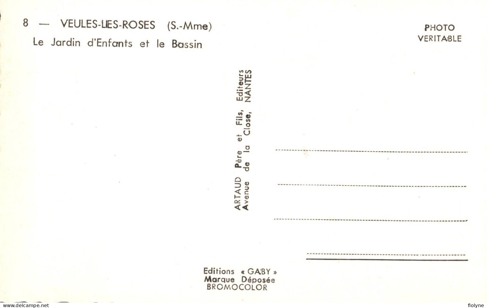 Veules Les Roses - La Plage Et La Falaise - Veules Les Roses