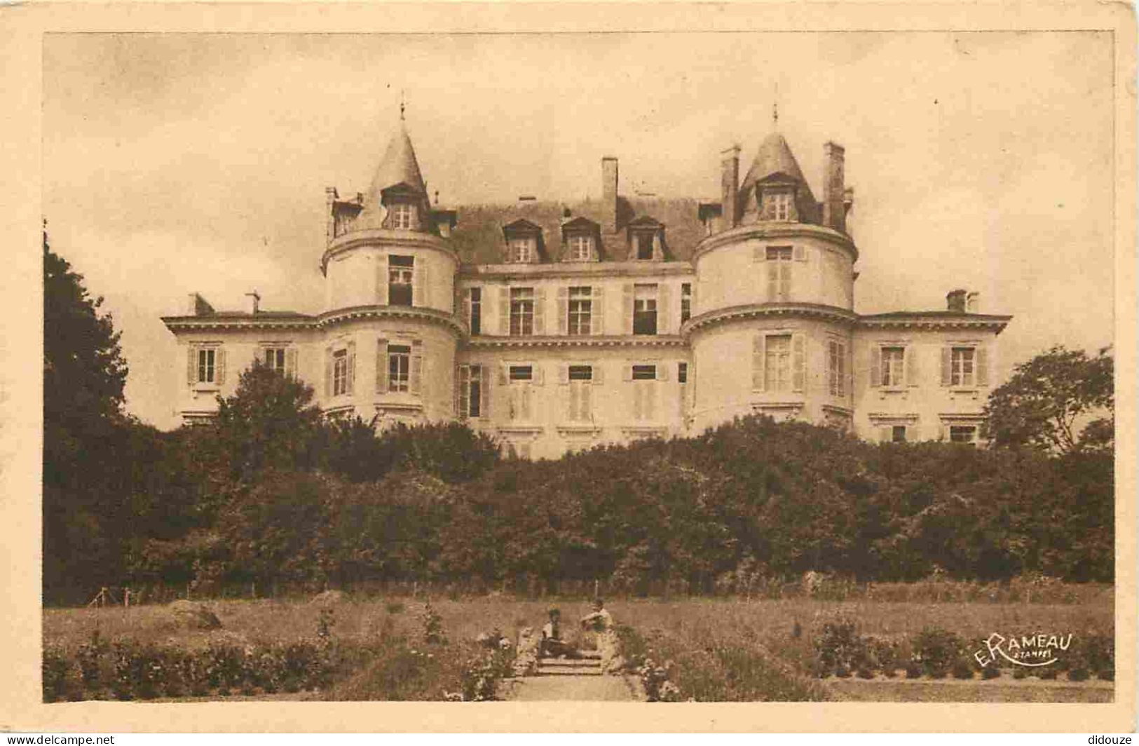 91 - Méréville - Le Château - CPA - Voir Scans Recto-Verso - Mereville