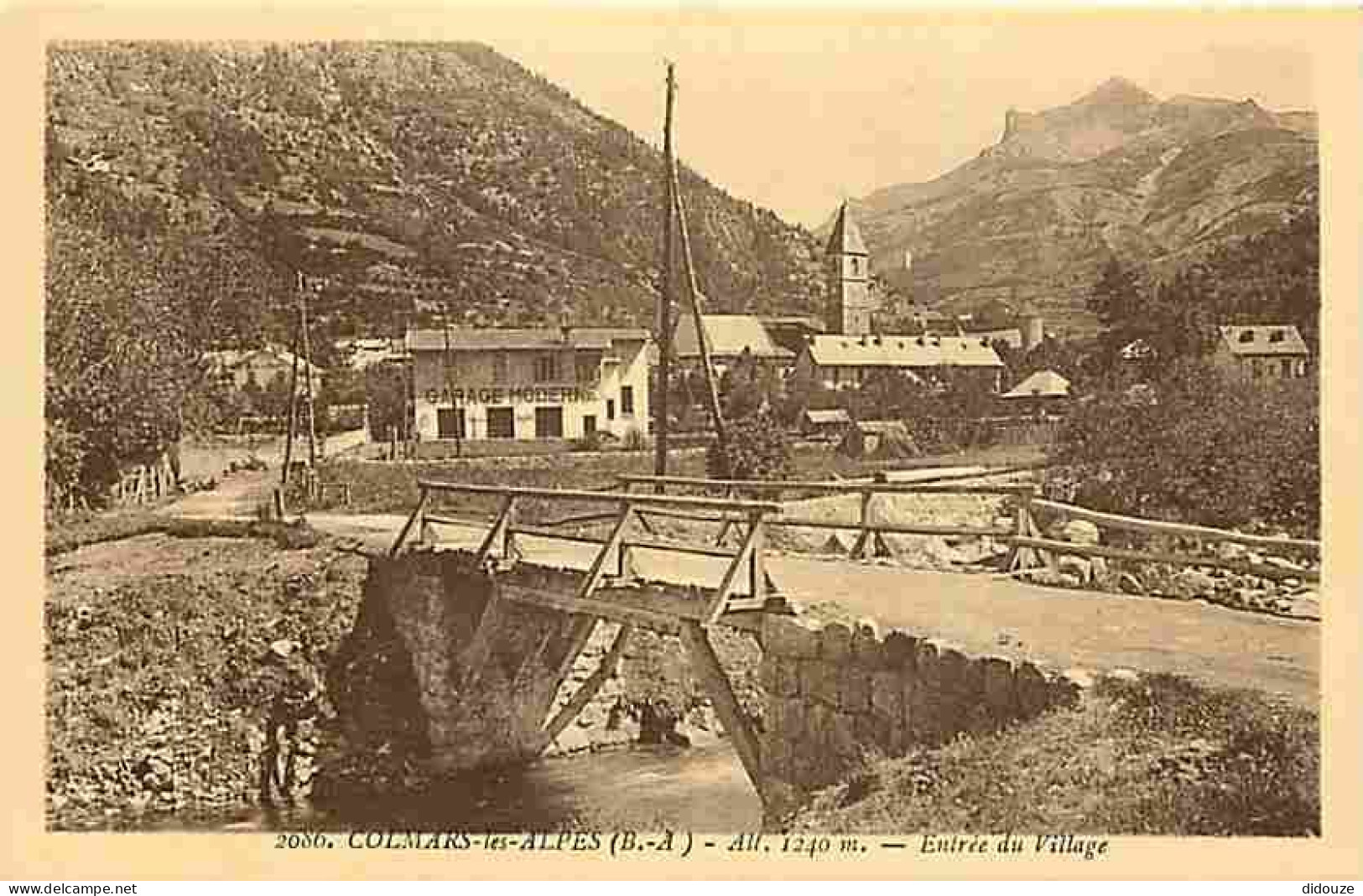 04 - Colmars Les Alpes - Entrée Du Village - CPA - Voir Scans Recto-Verso - Autres & Non Classés