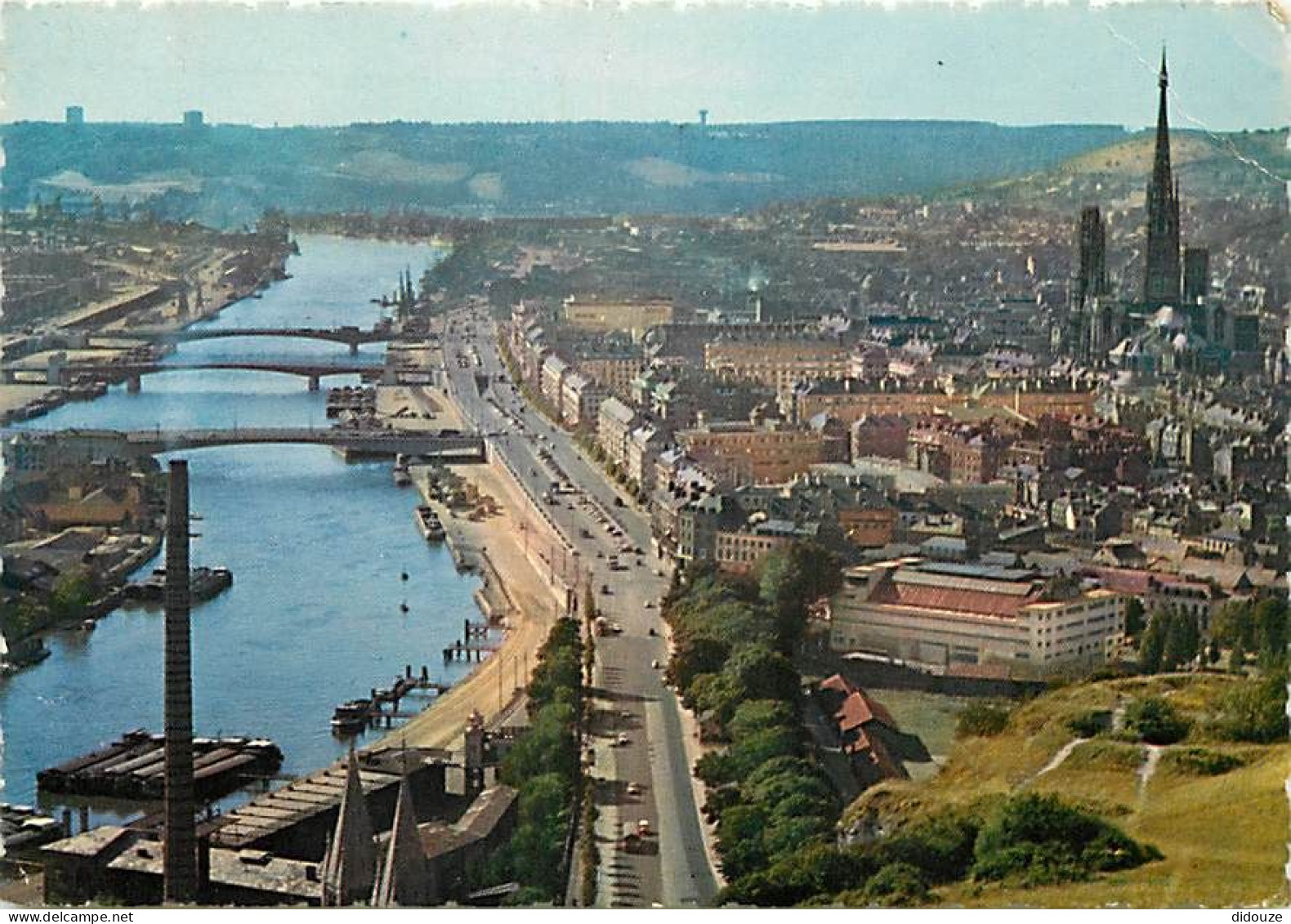 76 - Rouen - Vue Générale Aérienne - Etat Léger Pli Visible - CPM - Voir Scans Recto-Verso - Rouen