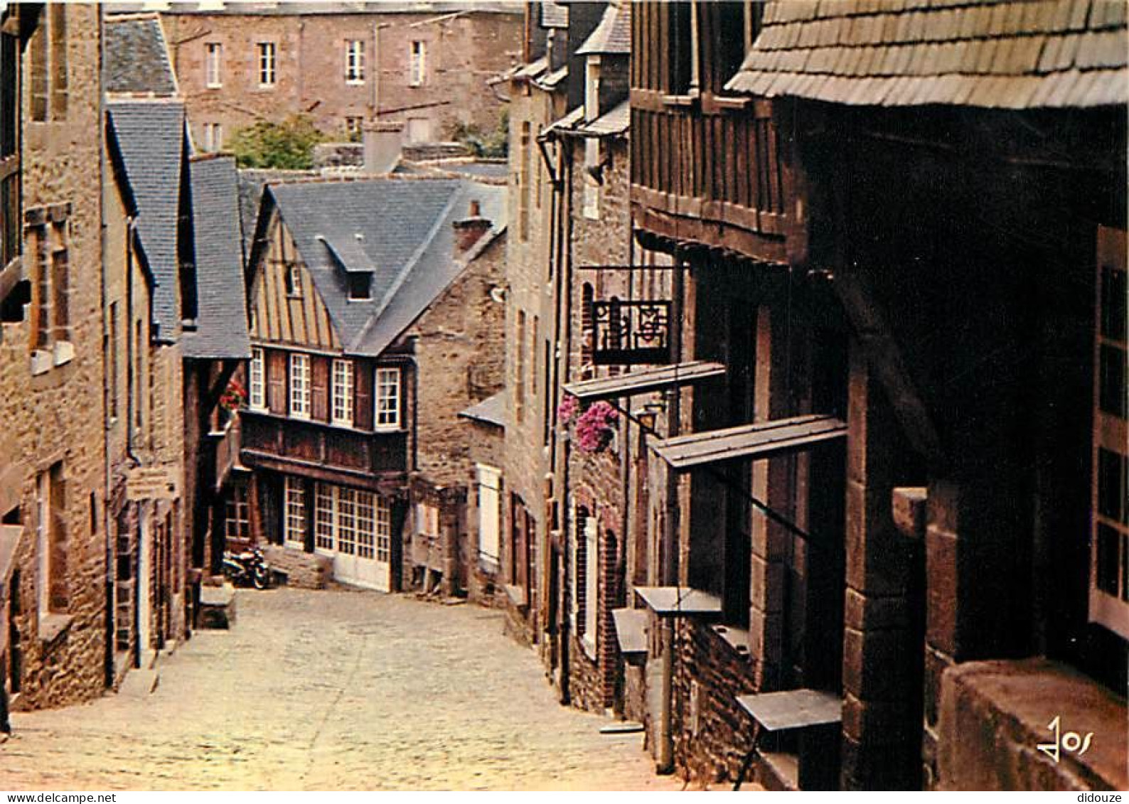 22 - Dinan - La Rue Du Jerzual - CPM - Voir Scans Recto-Verso - Dinan