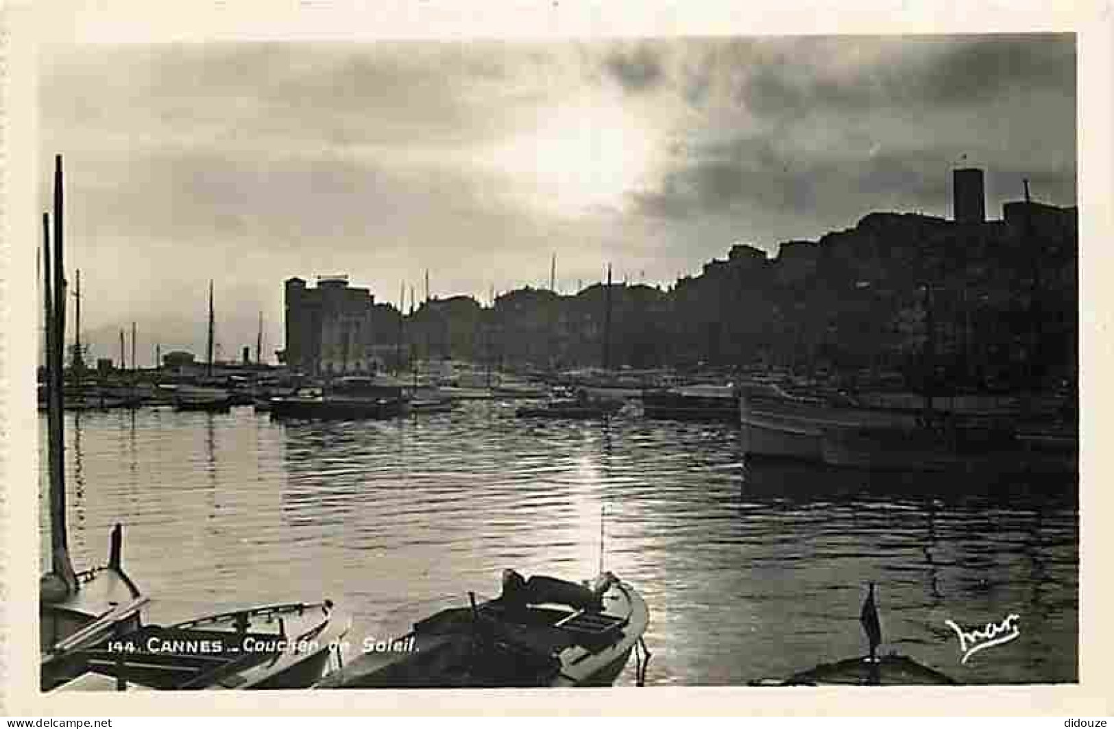 06 - Cannes - Coucher De Soleil - Bateaux - CPM - Voir Scans Recto-Verso - Cannes