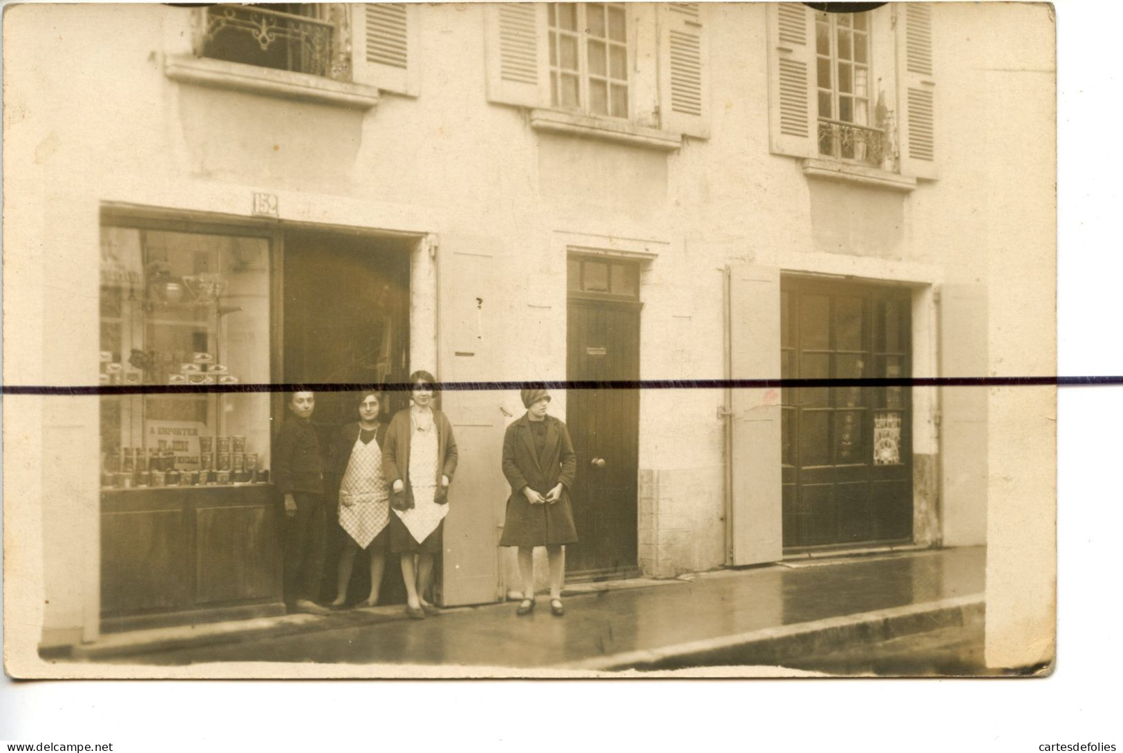 Carte Photo A Identifier CPA.  Devanture Magasin, Boutique , Personnages En Terrasse De L'établissement - Photographs